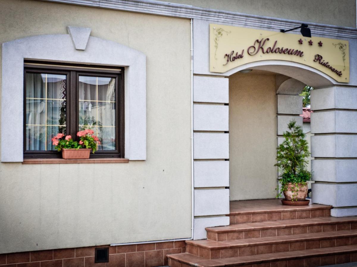 Hotel Koloseum Turek Exterior photo